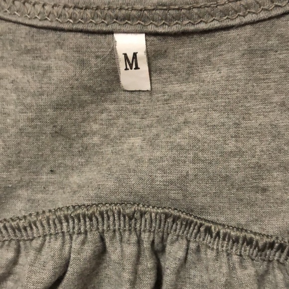 EUC Active Wear Softball Tunic Top Size Medium Women. Excellent Used Condition. - Picture 3 of 6